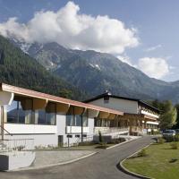 Отель MERCURE CHAMONIX LES BOSSONS